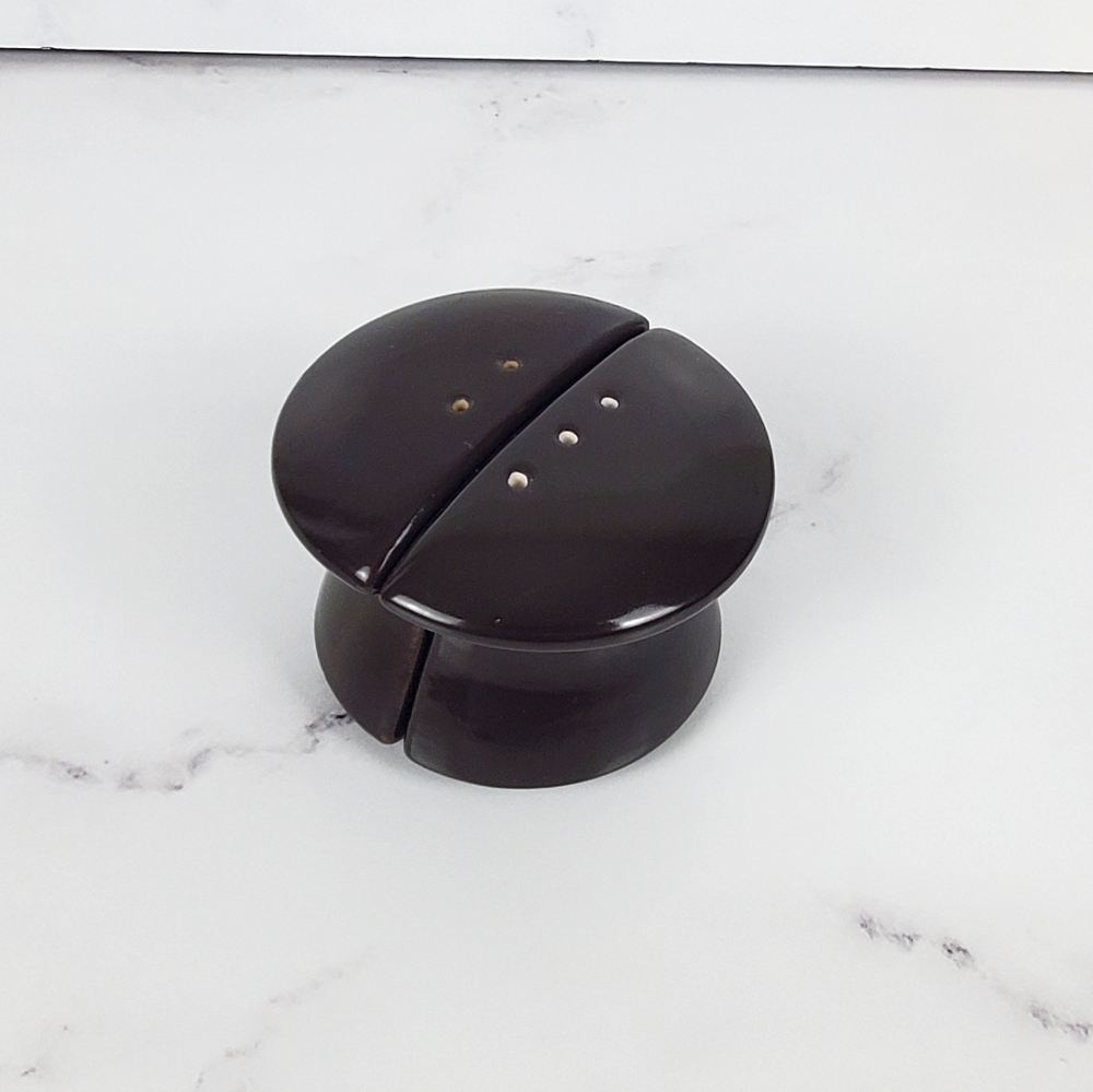 Vintage Franciscan Earthenware Salt & Pepper Shake